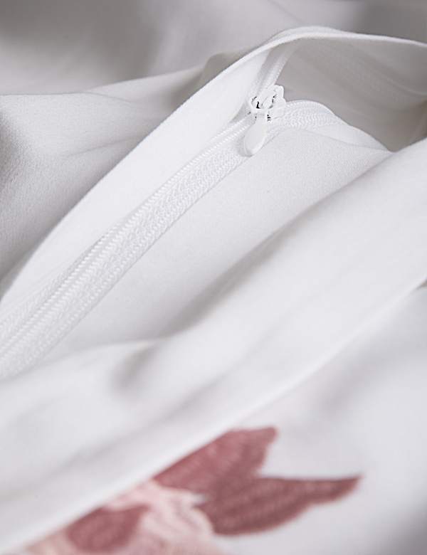 Trailing Cherry Blossom Embroidered Bedding Set - FI