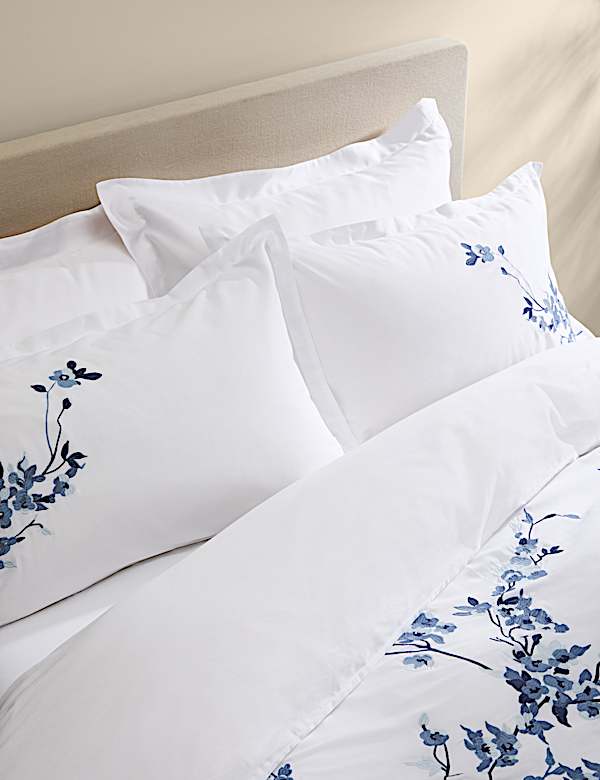 Trailing Cherry Blossom Embroidered Bedding Set - VN