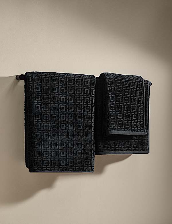 Geometric Towel - AL