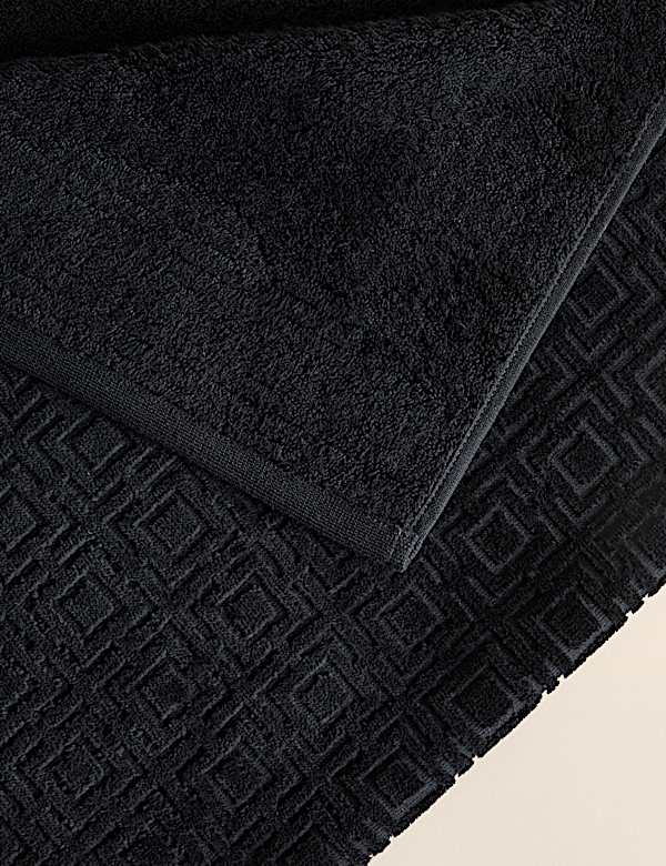 Geometric Towel - AL