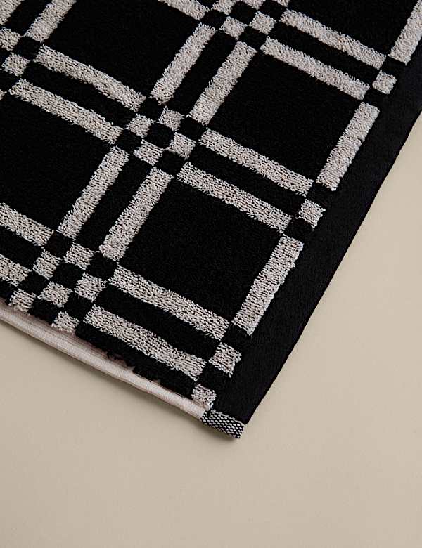 Kelly Hoppen Pure Cotton Geometric Towel - BN