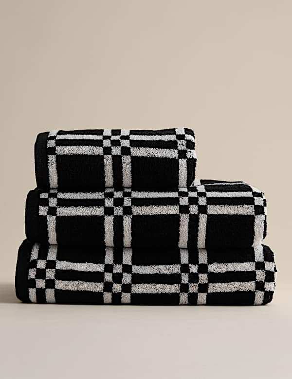 Kelly Hoppen Pure Cotton Geometric Towel - BN