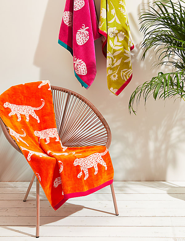 Pure Cotton Strawberry Print Beach Towel - GR