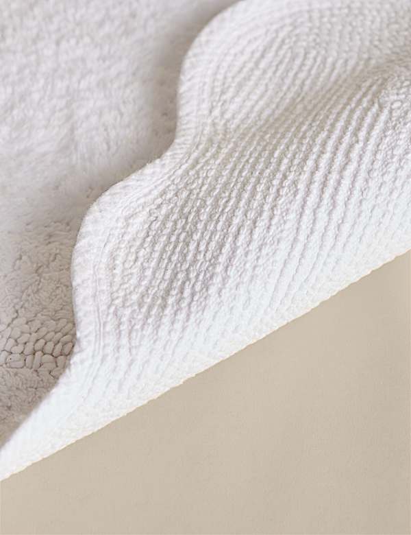 Pure Cotton Scalloped Bath Mat - IT