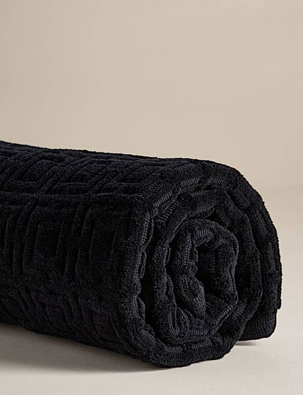 שטיחון אמבטיה קטיפתי בדוגמה גאומטרית מכותנה טהורה - IL