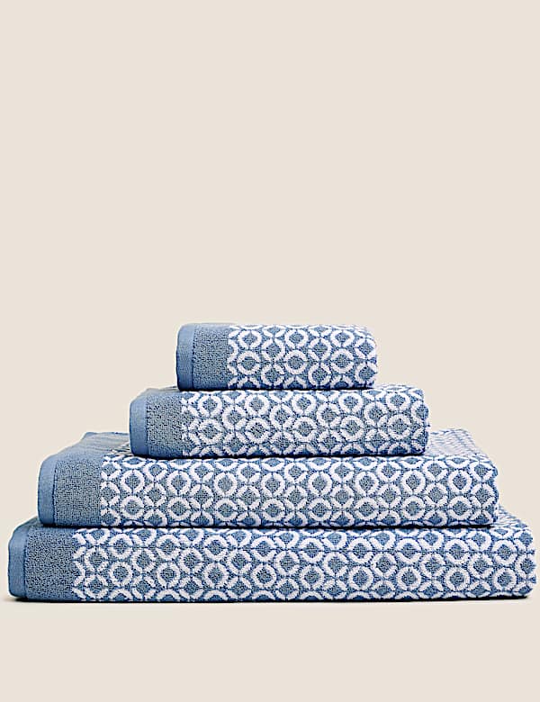 Pure Cotton Repeat Links Towel - ES