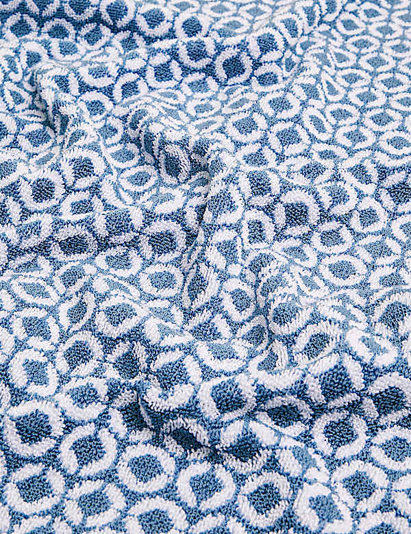 Pure Cotton Repeat Links Towel - ES