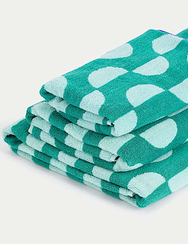 Pure Cotton Geometric Semi Circle Towel - KG