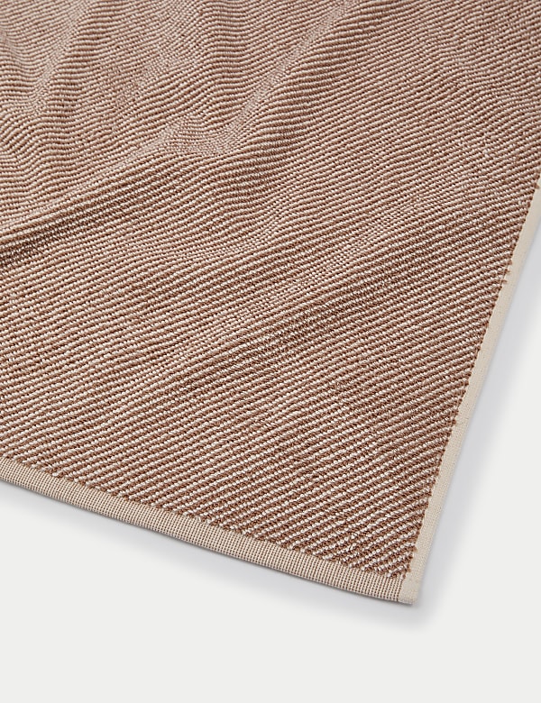 Pure Cotton Narrow Striped Towel - DK