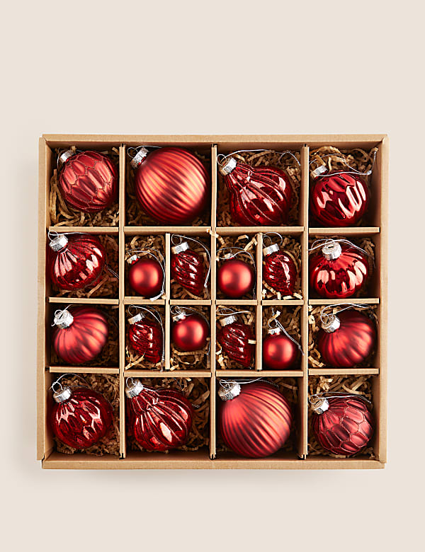 20pk Red Glass Baubles - US