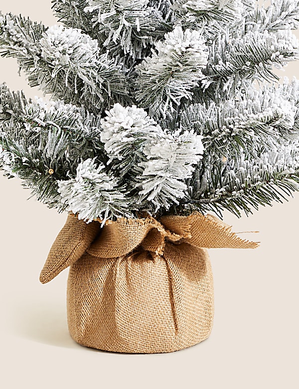 3ft Pre-Lit Snowy Christmas Tree - VN