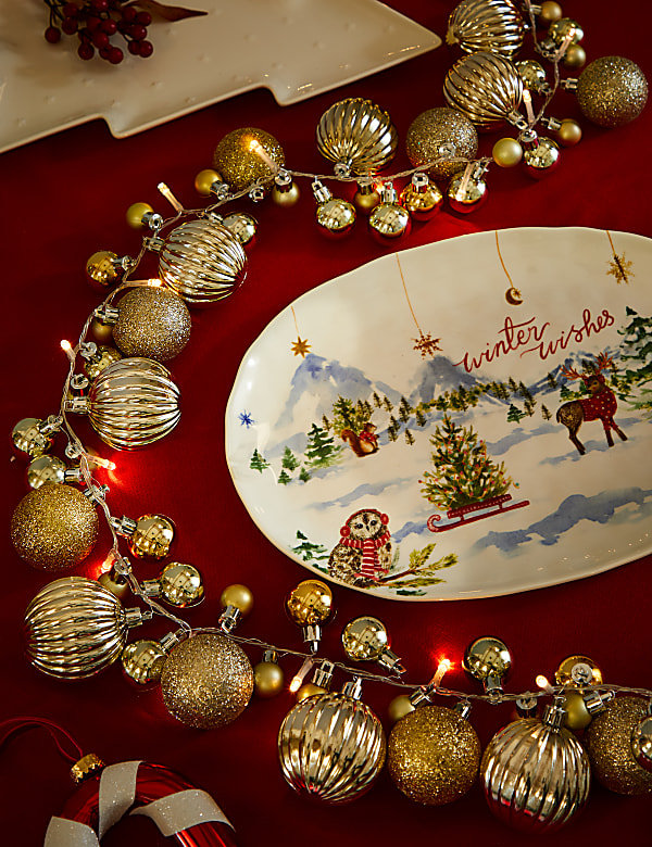 Light Up Bauble Garland - HK