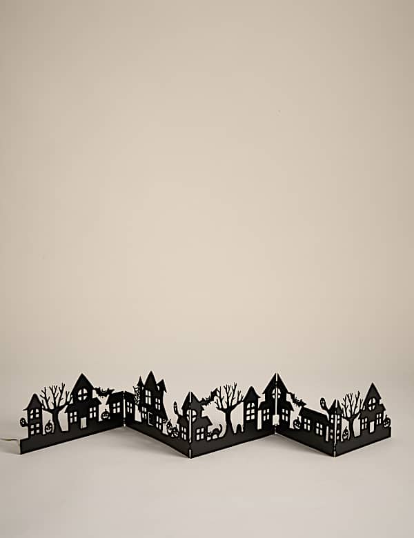 &Delta;&iota;&alpha;&kappa;&omicron;&sigma;&mu;&eta;&tau;&iota;&kappa;ό &mu;&epsilon; &epsilon;&iota;&kappa;ό&nu;&alpha; &pi;&alpha;&rho;&alpha;&theta;ύ&rho;&omicron;&upsilon; &gamma;&iota;&alpha; Halloween &pi;&omicron;&upsilon; &phi;&omega;&tau;ί&zeta;&epsilon;&iota; - GR