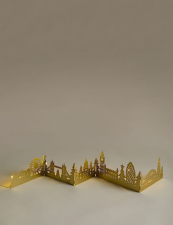 Light Up London Scene Decoration - GR