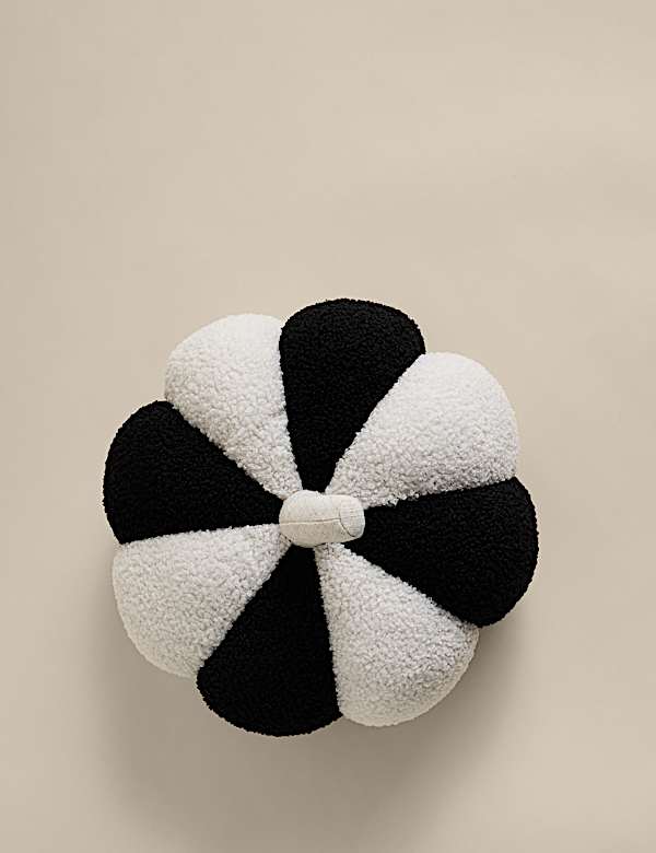 Striped Pumpkin Cushion - BE
