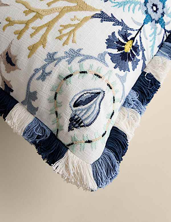 Coj&iacute;n 100 % algod&oacute;n con bordado costero - ES