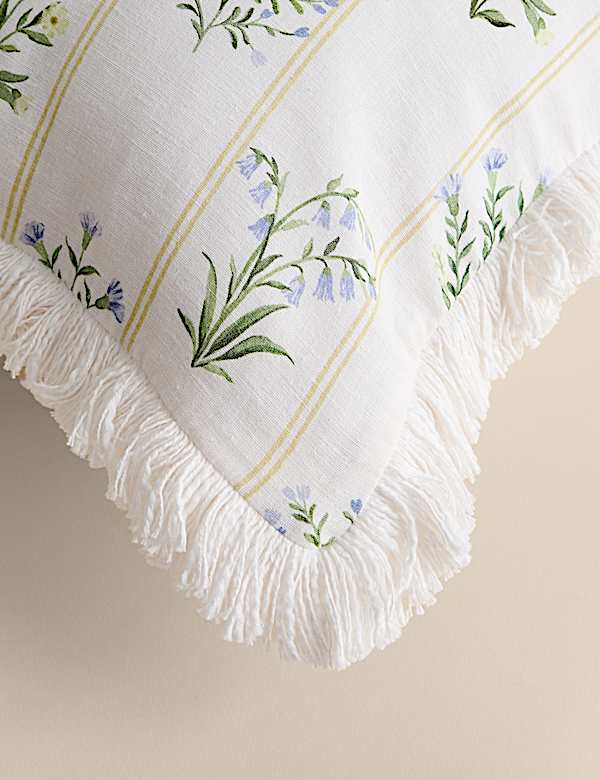 Kissen mit hohem Baumwollanteil und Blumenmuster - AT