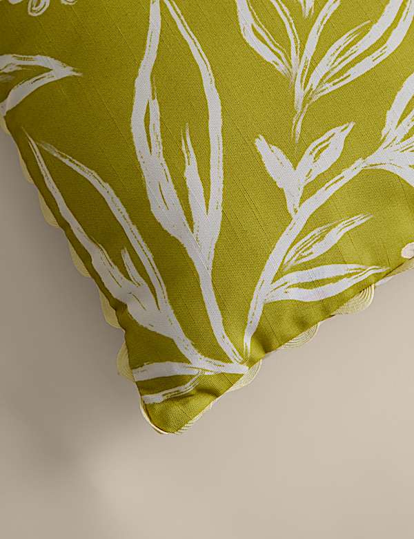 2 Pack Floral Outdoor Cushions - FR