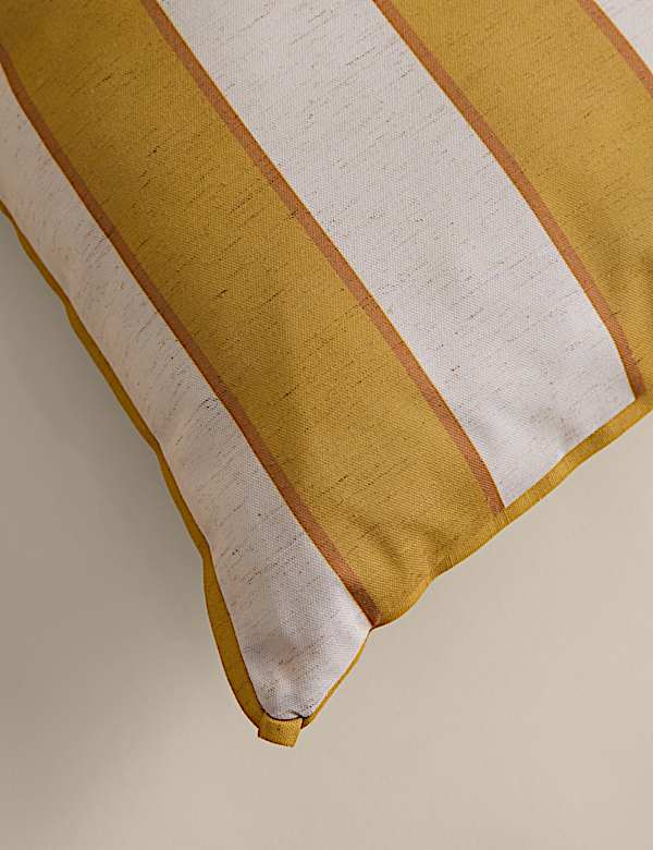 Set of 2 Striped Outdoor Cushions - JO