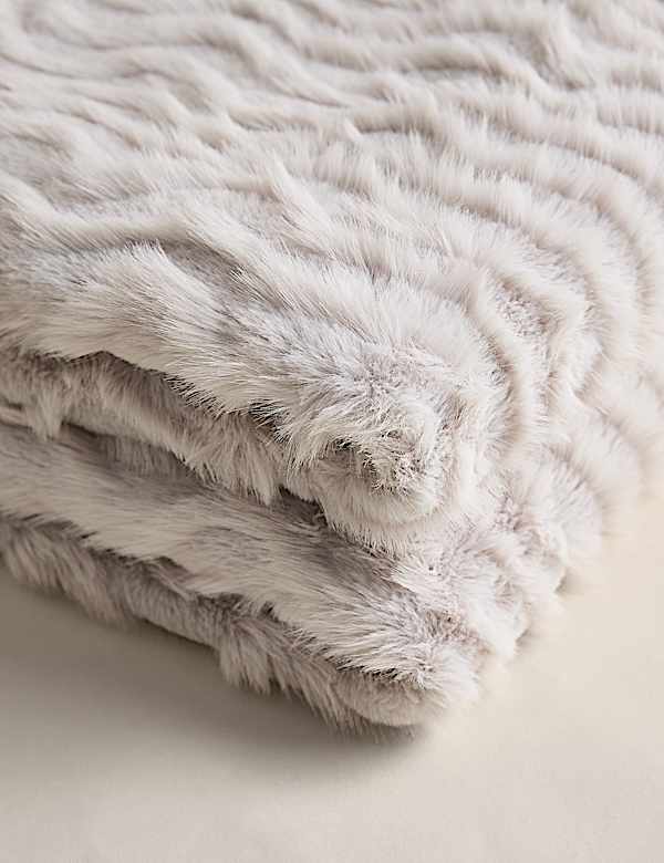 Faux Fur Feathered Throw - NZ