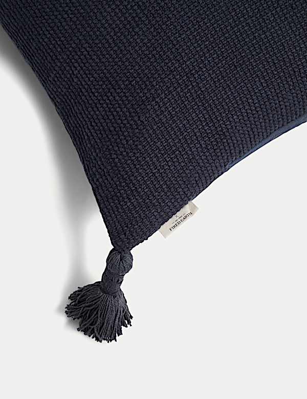 Pol&scaron;t&aacute;řek s texturou a střapci, z čist&eacute; bavlny - CZ