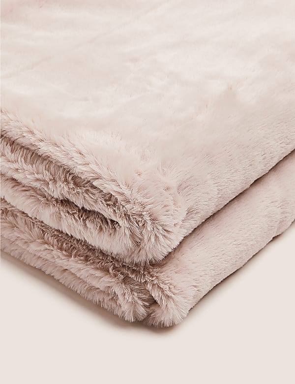 Supersoft Faux Fur Throw