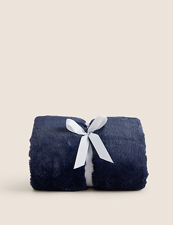 Supersoft Faux Fur Throw