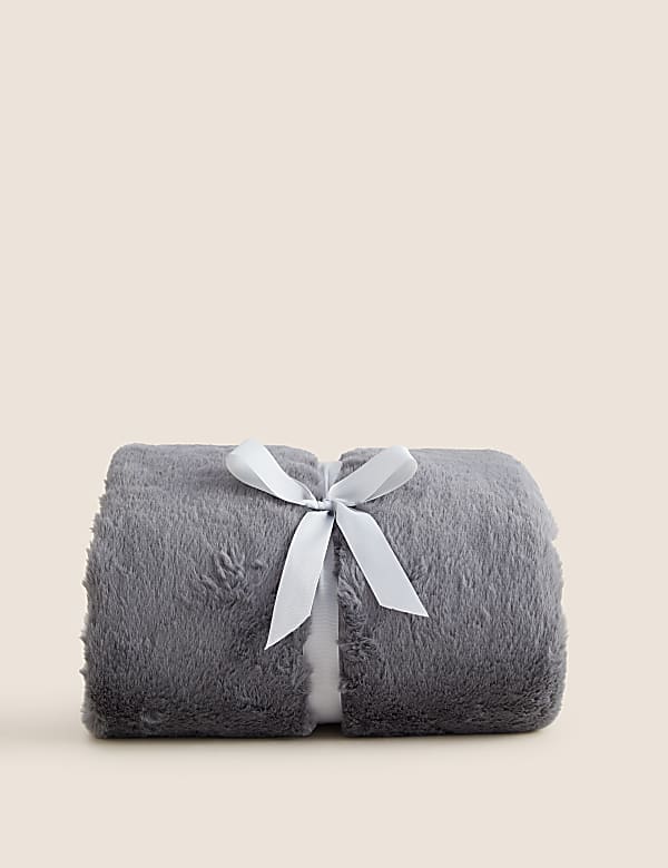 Supersoft Faux Fur Throw