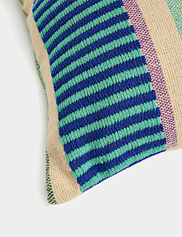 Set of 2 Modern Striped Outdoor Cushions - CZ