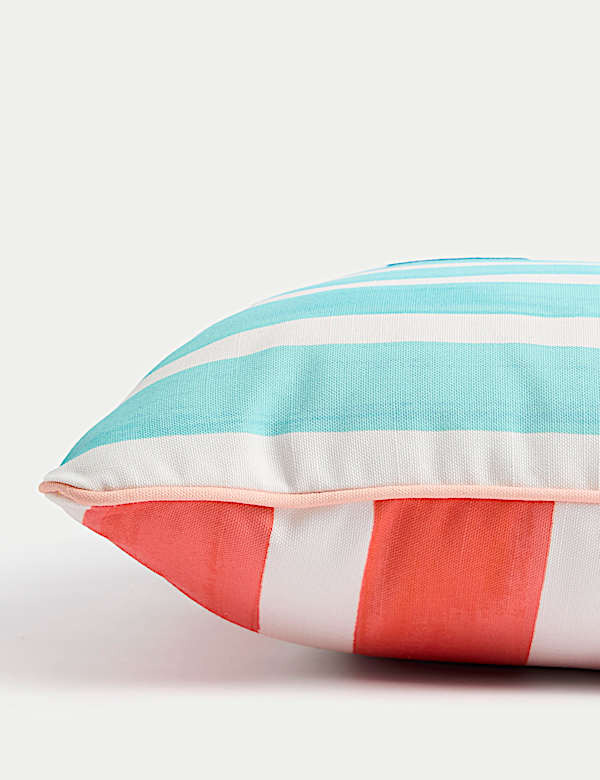 Set of 2 Reversible Striped Outdoor Cushions - FI