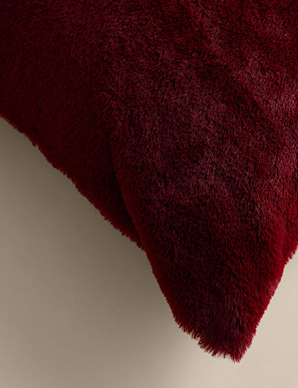 Supersoft Faux Fur Cushion - CH