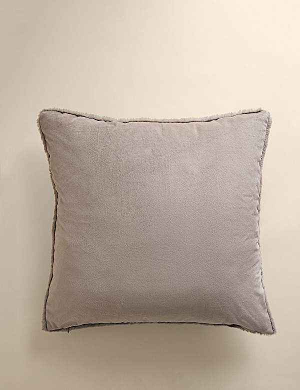 Supersoft Faux Fur Cushion - FI