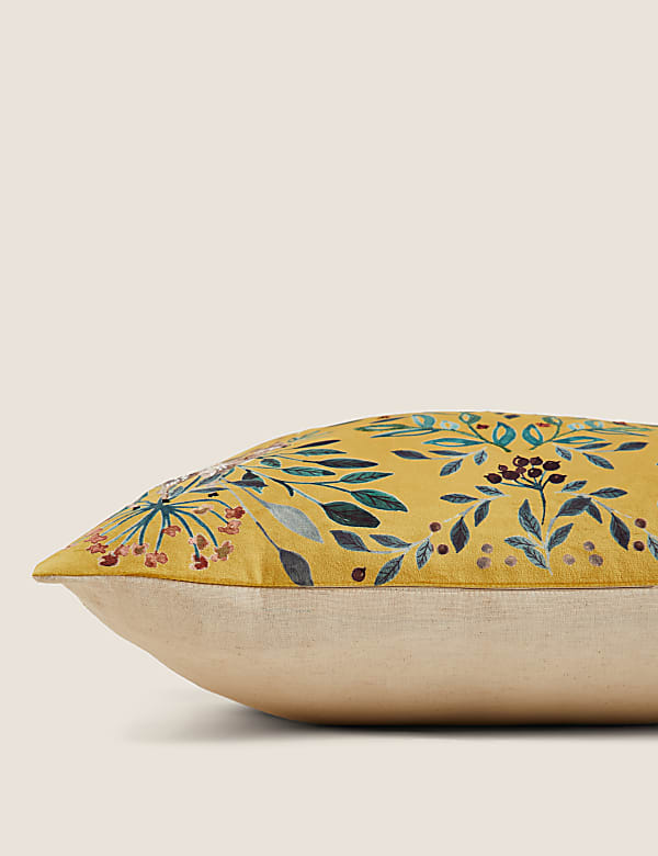 Samtkissen mit aufgesticktem Reh - DE