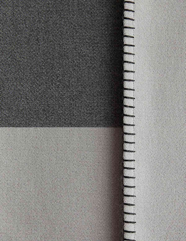 Kelly Hoppen Design Geometric Throw - CH