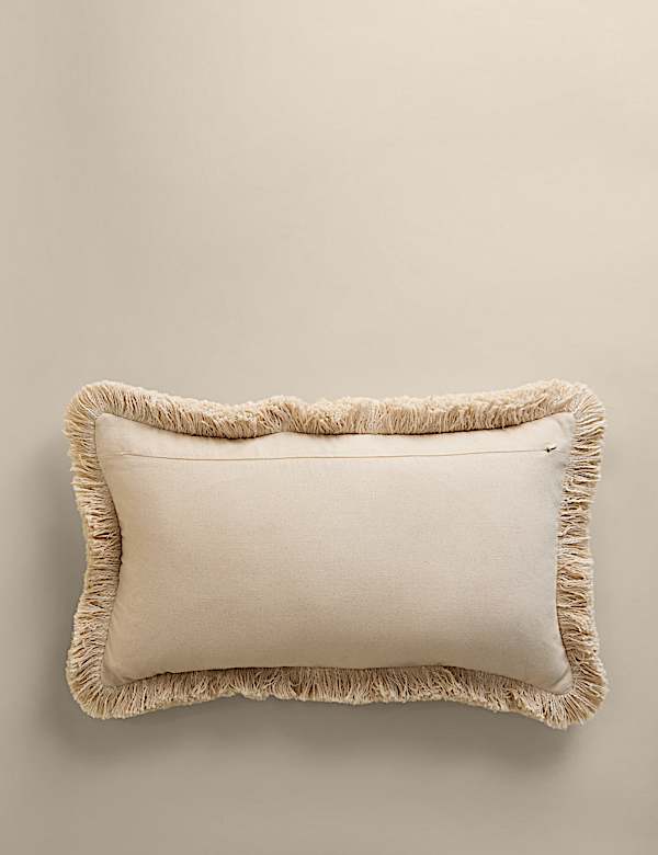 Podhlavn&iacute;k z čist&eacute; bavlny s texturou a tř&aacute;sněmi - CZ