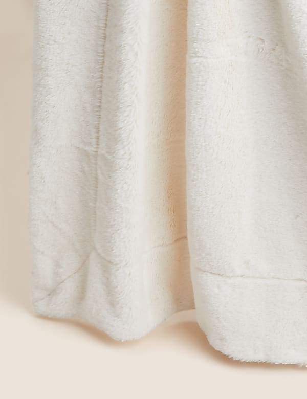Supersoft Faux Fur Throw - JO
