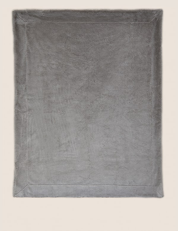 Supersoft Faux Fur Throw - JO