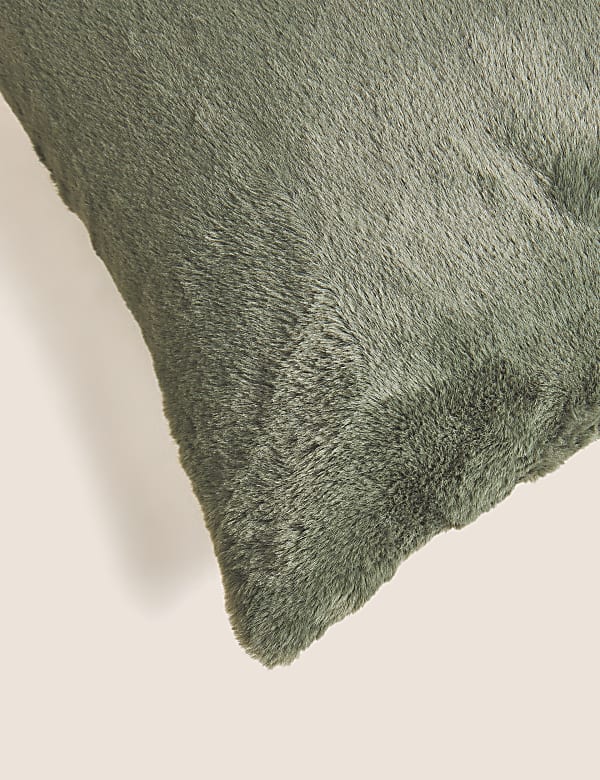 Supersoft Faux Fur Cushion