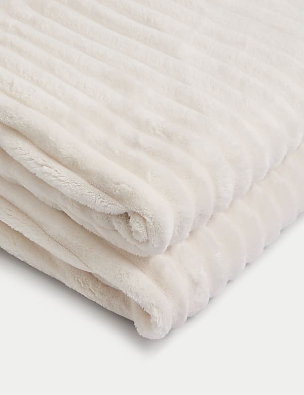 Ribbed Fleece Throw - RO