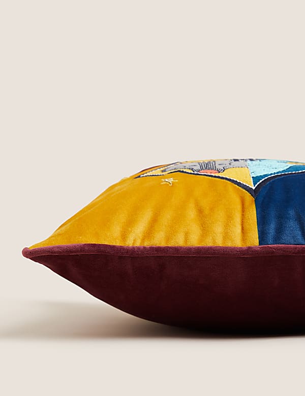 Velvet Harry Potter™ Light Up Cushion