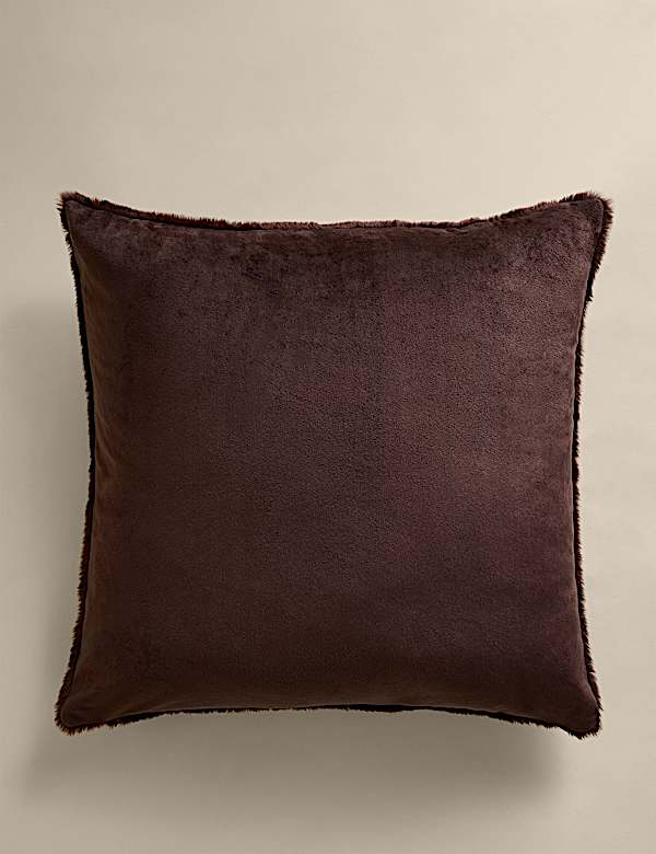 Velvet Supersoft Cushion - CZ