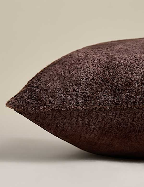 Velvet Supersoft Cushion - CZ