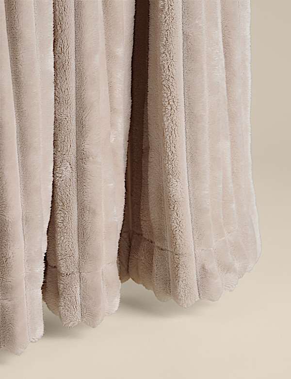 Fleece Ribbed Throw - CH