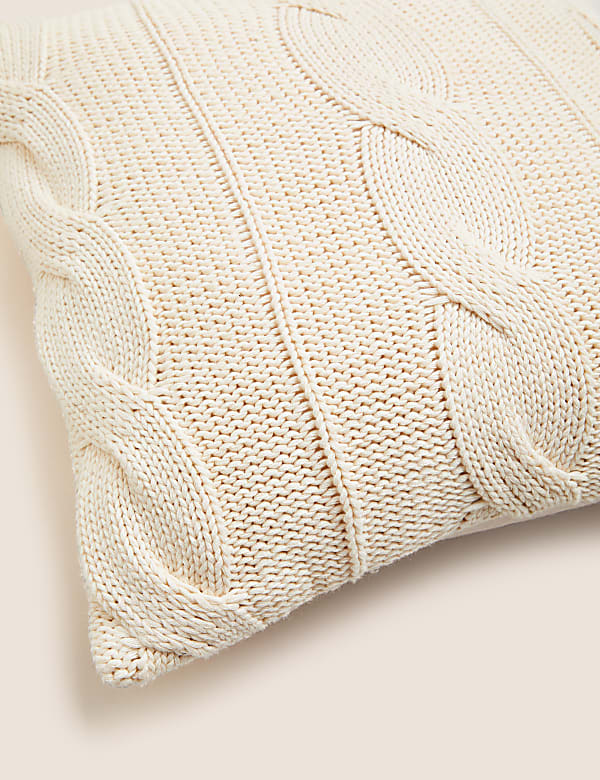 Pure Cotton Cable Knit Cushion - EE