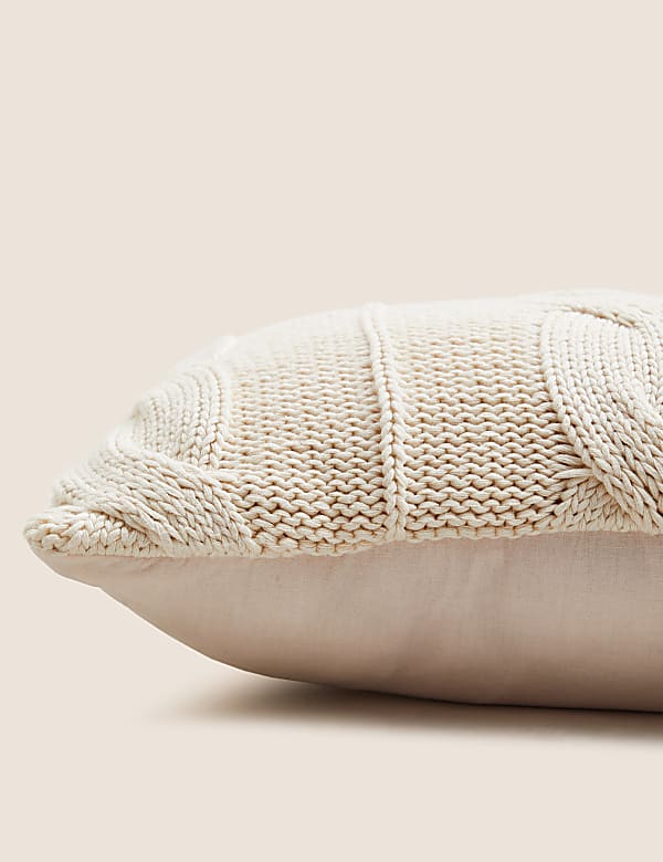 Pure Cotton Cable Knit Cushion - EE