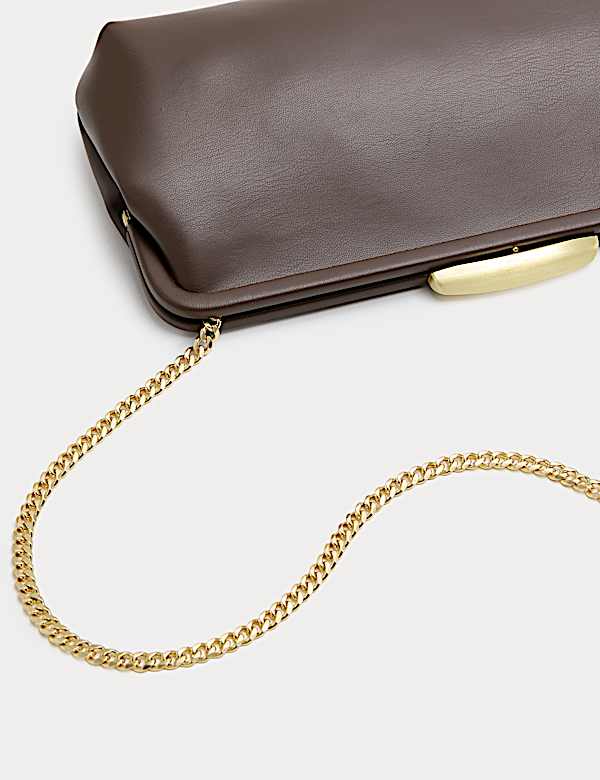 Bolso clutch imitación de piel - US