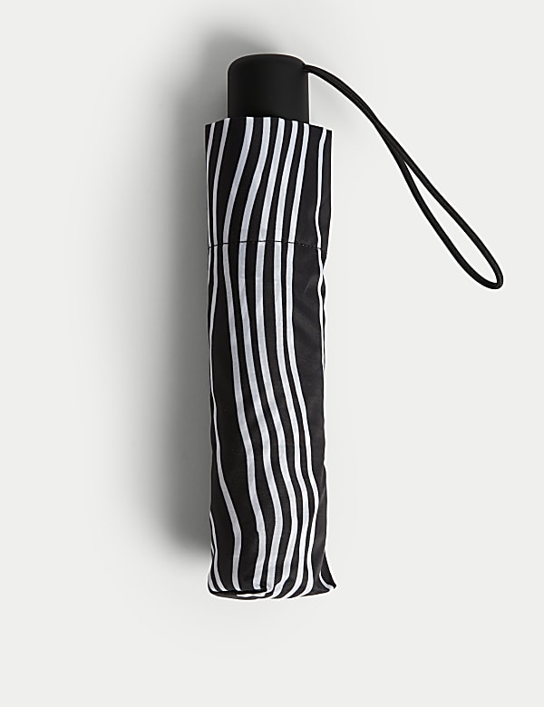 Parapluie compact, doté de la technologie Stormwear™ - CA