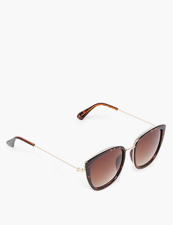 Angular Round Cat Eye Sunglasses