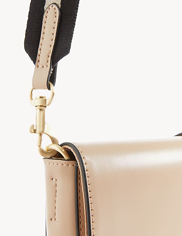 Faux leather Cross Body Bag