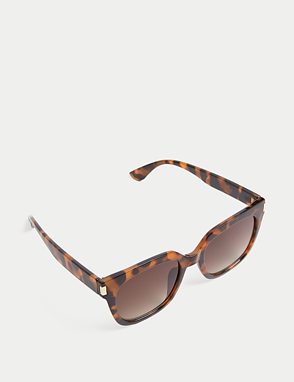 Oversized Sunglass - AT